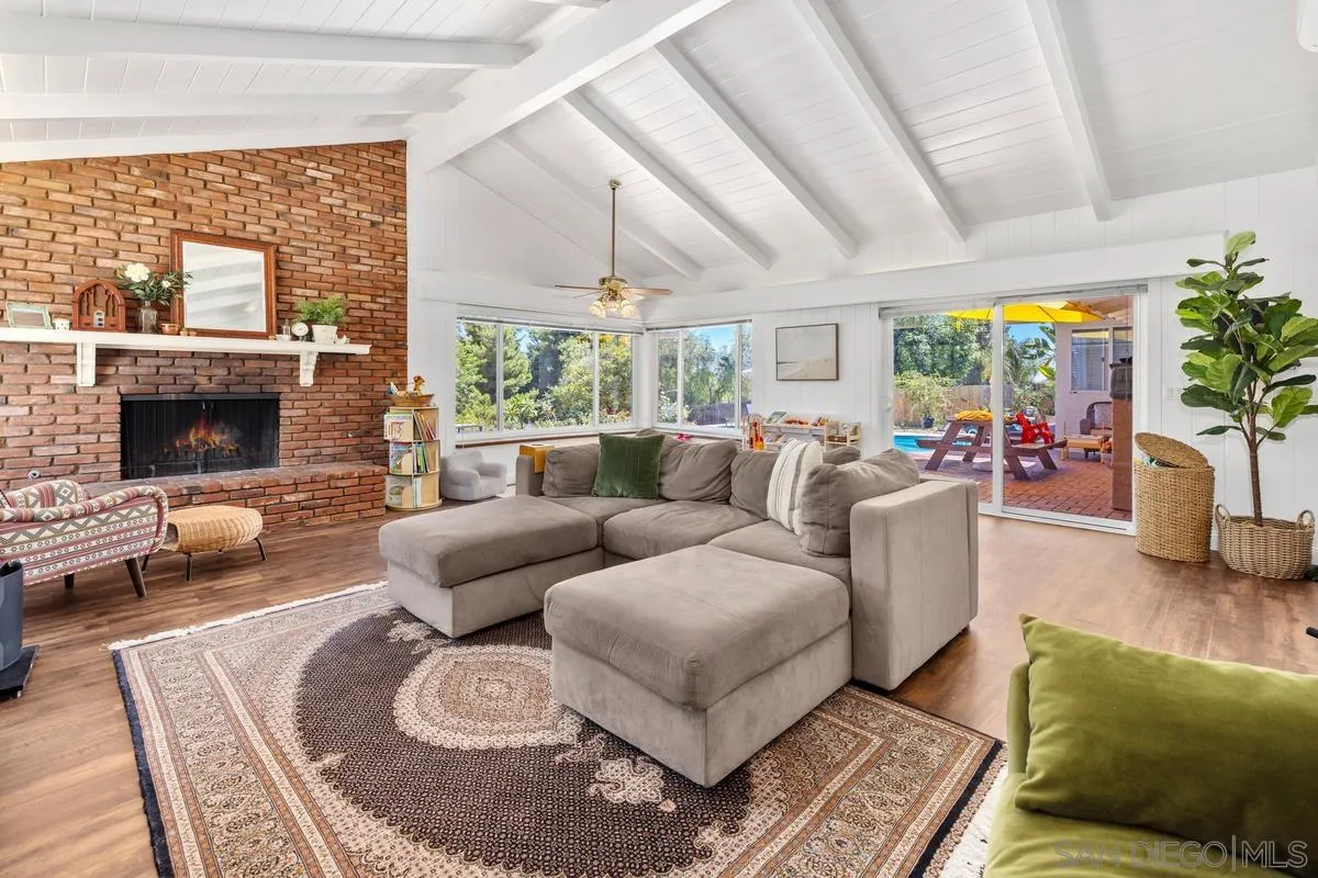 https://cdn.realtyfeed.com/cdn/127/250035149/d2dcce1e5a5786e76da216c5cd8a3efe.webp
