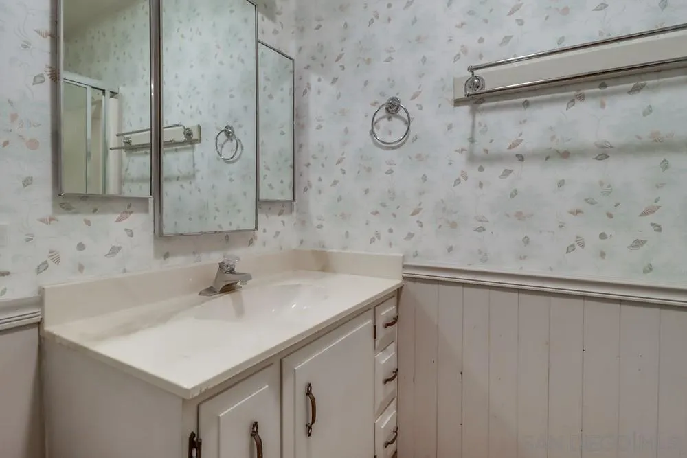 https://cdn.realtyfeed.com/cdn/127/250035156/0aa5f73e0567e4f822c61c158e2a283d.webp