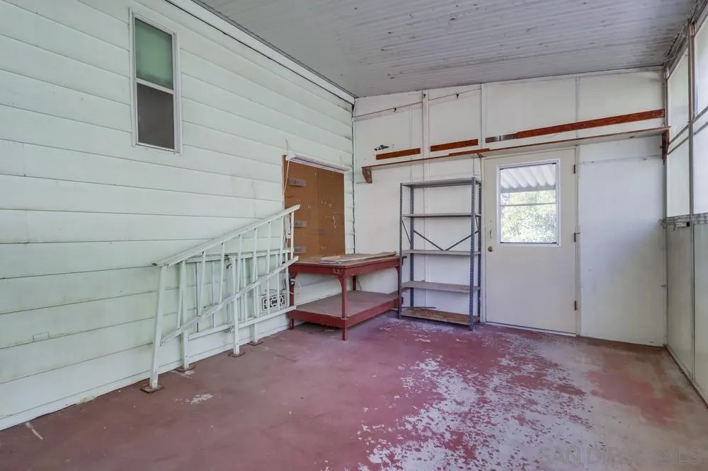 https://cdn.realtyfeed.com/cdn/127/250035156/12c8f7766a076d74e1a9c7a382a2bb4e.webp