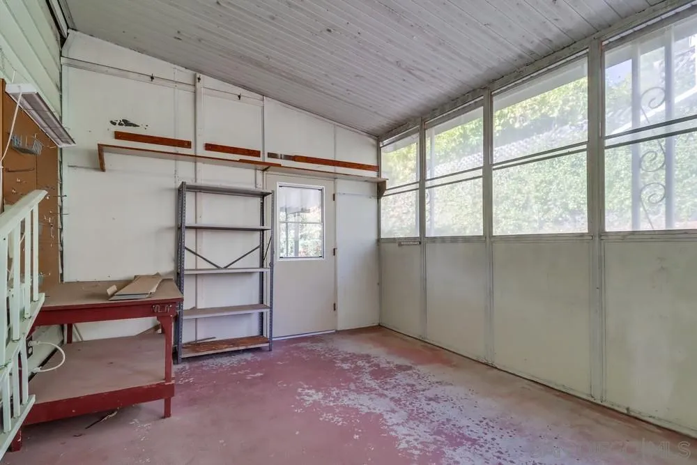https://cdn.realtyfeed.com/cdn/127/250035156/440027026bca8ec16bf4b8e0a8d59f4f.webp