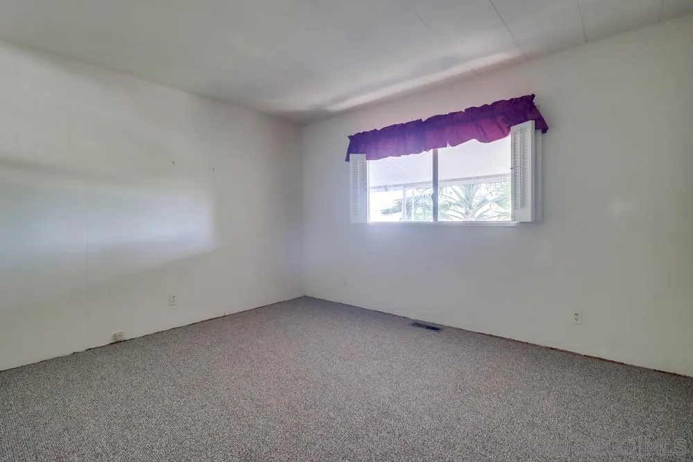 https://cdn.realtyfeed.com/cdn/127/250035156/6fc7b72e863220e85f9f2295cff8f9e9.webp