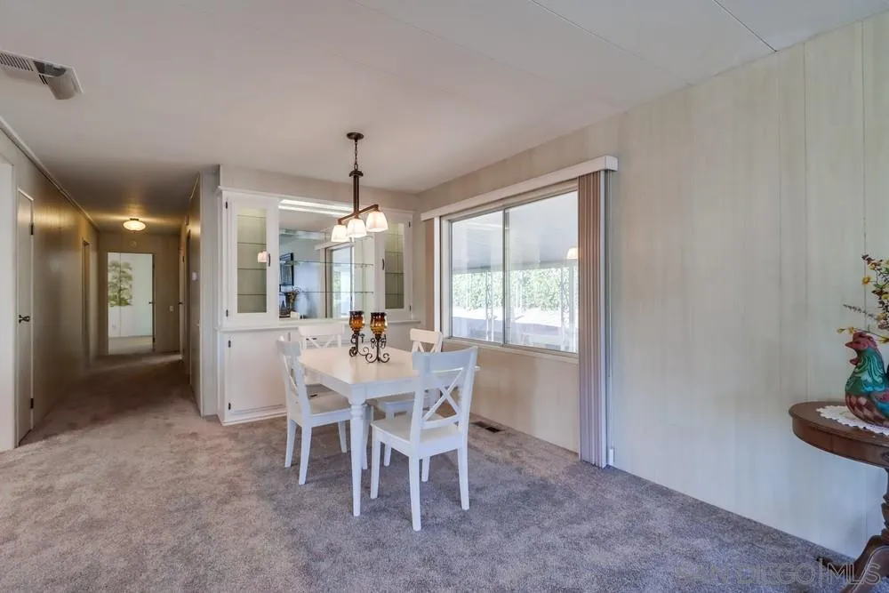 https://cdn.realtyfeed.com/cdn/127/250035156/727a8b7bf821f167b051043443f6ea2e.webp
