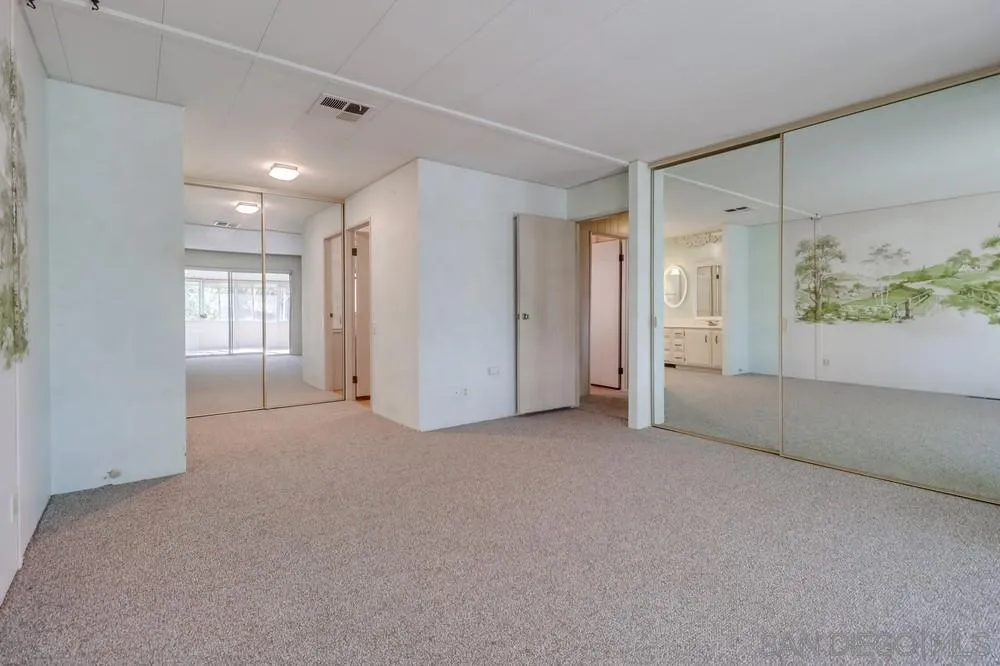 https://cdn.realtyfeed.com/cdn/127/250035156/81667ea1977fa1e3f32d07b9b3a843a4.webp
