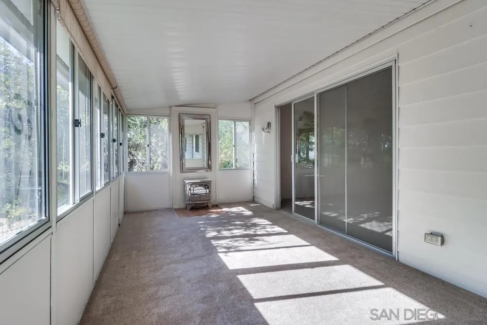 https://cdn.realtyfeed.com/cdn/127/250035156/b9da389b591581e3a0465880d45f4d3e.webp
