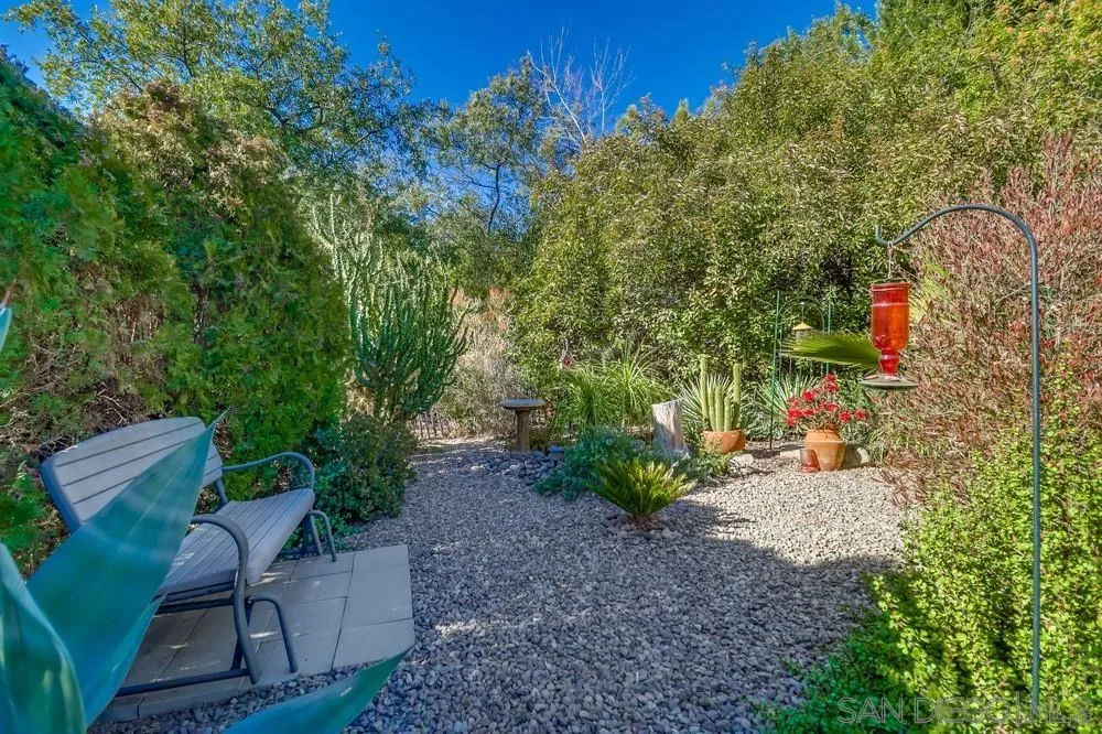 https://cdn.realtyfeed.com/cdn/127/250035156/ca072161bb6946622ed8b88ff96fb34b.webp