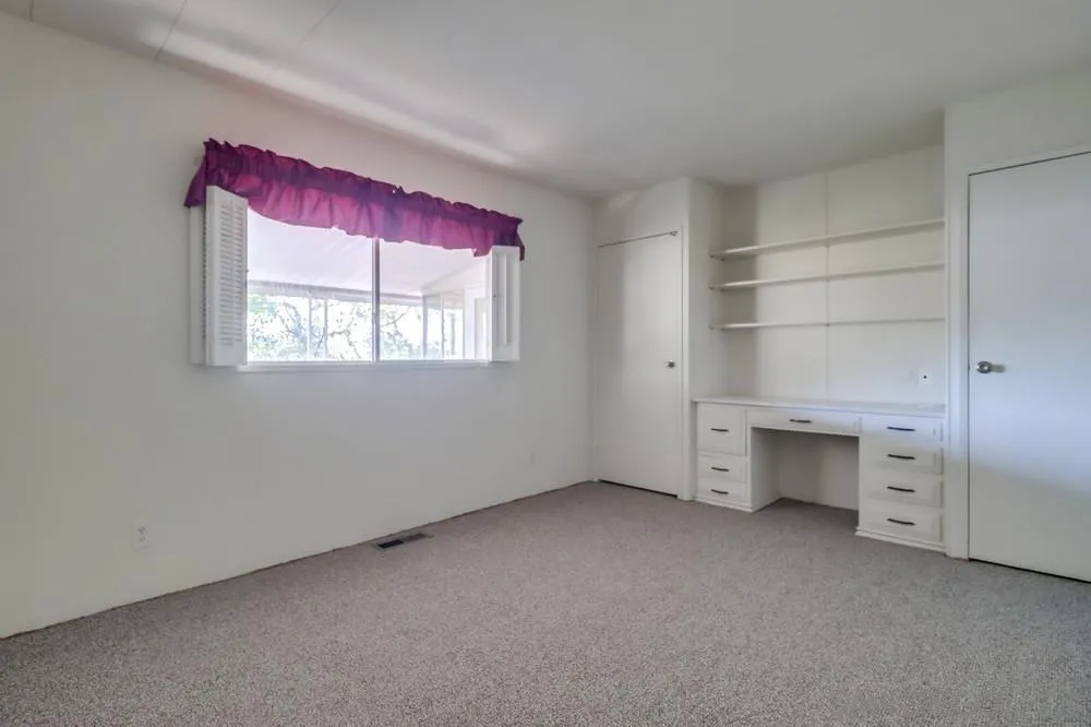 https://cdn.realtyfeed.com/cdn/127/250035156/ccfd6b59dbe00c8ba2e50899356301f0.webp