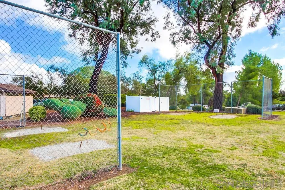 https://cdn.realtyfeed.com/cdn/127/250035156/ed11607263d00b7e98be96f2bc1e5dd7.webp