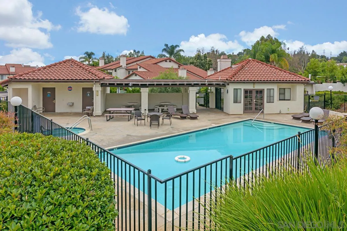 Photo #24: 250035157 Listing: Photo #24