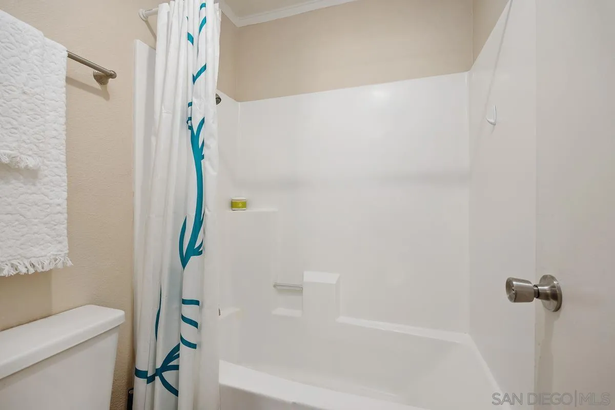 Photo #19: 250035157 Listing: Photo #19