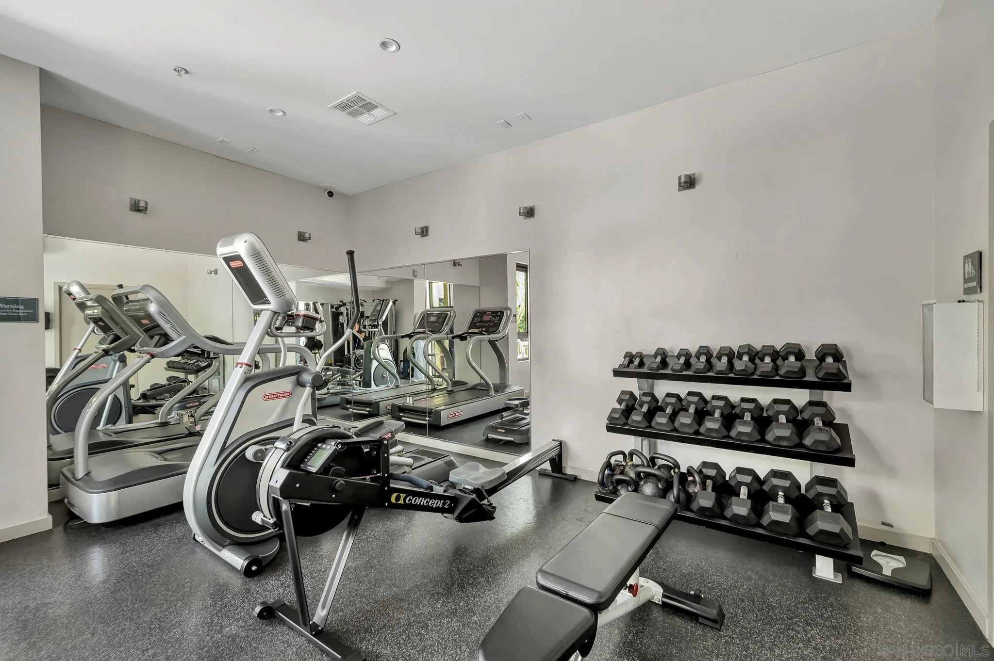 https://cdn.realtyfeed.com/cdn/127/250035158/92c3aa7eb3865aca525893eacf4ec019.webp