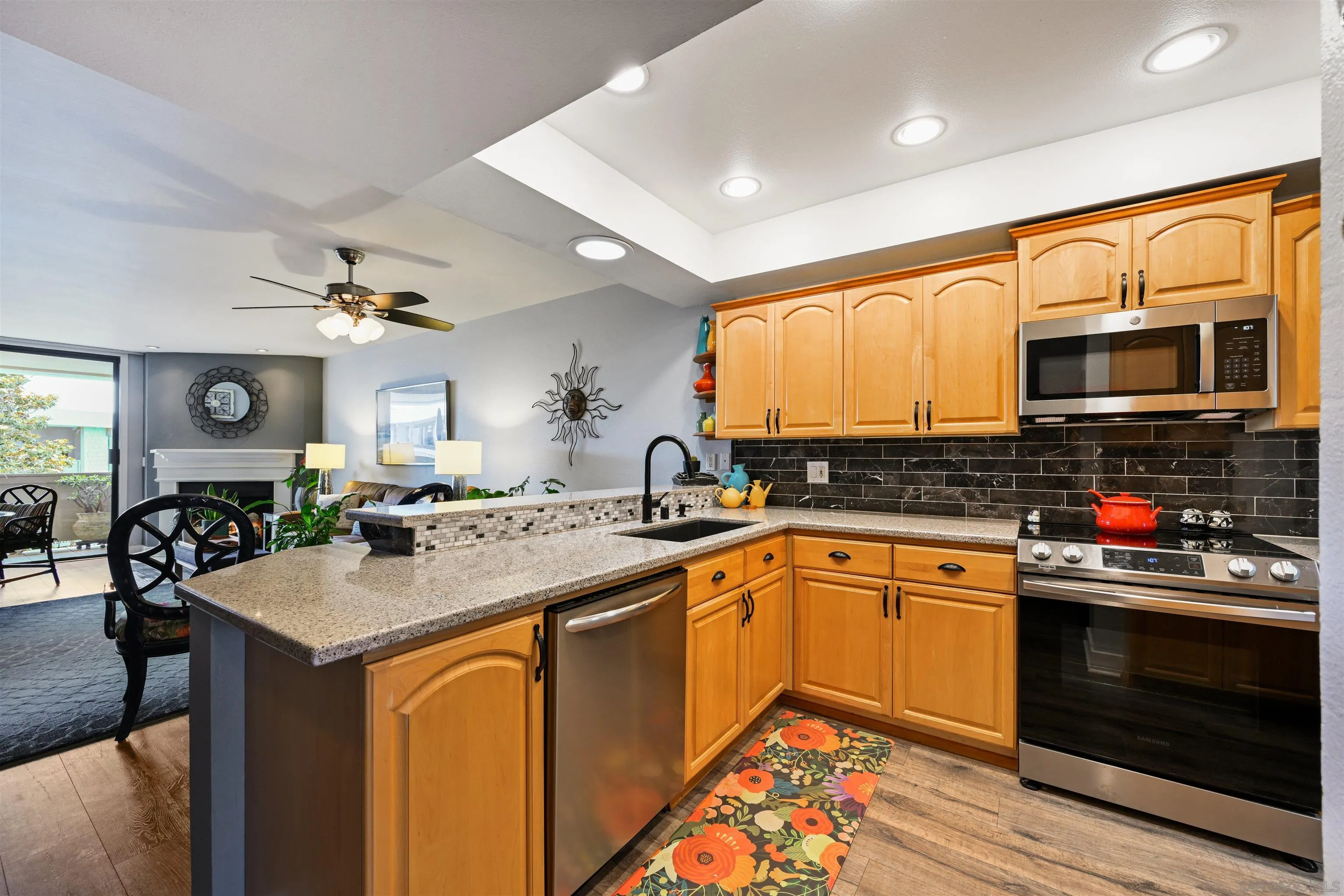 Photo #7: 250035160 Listing: Photo #7
