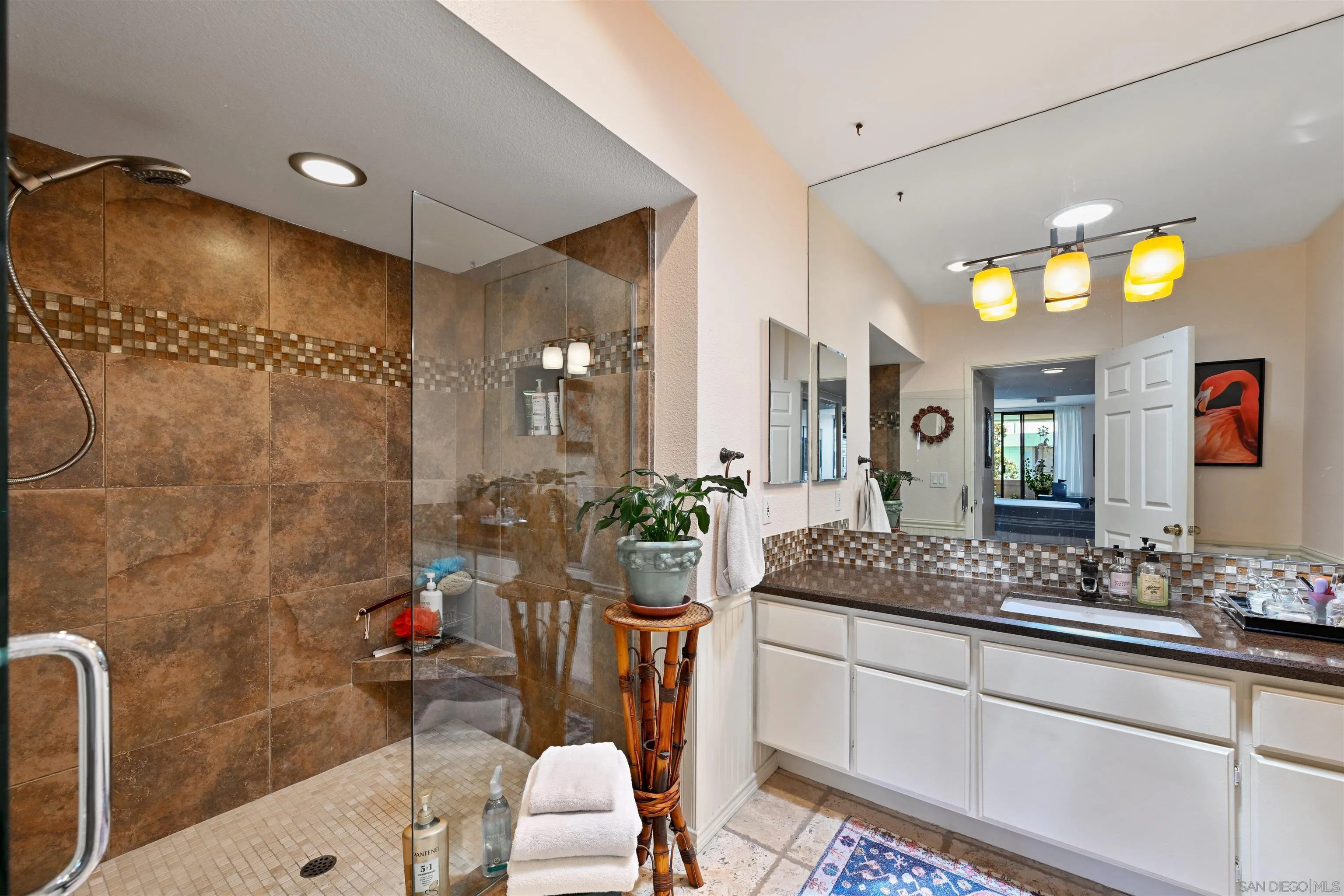 Photo #14: 250035160 Listing: Photo #14