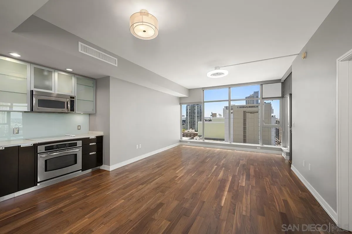 Photo #4: 250035165 Listing 