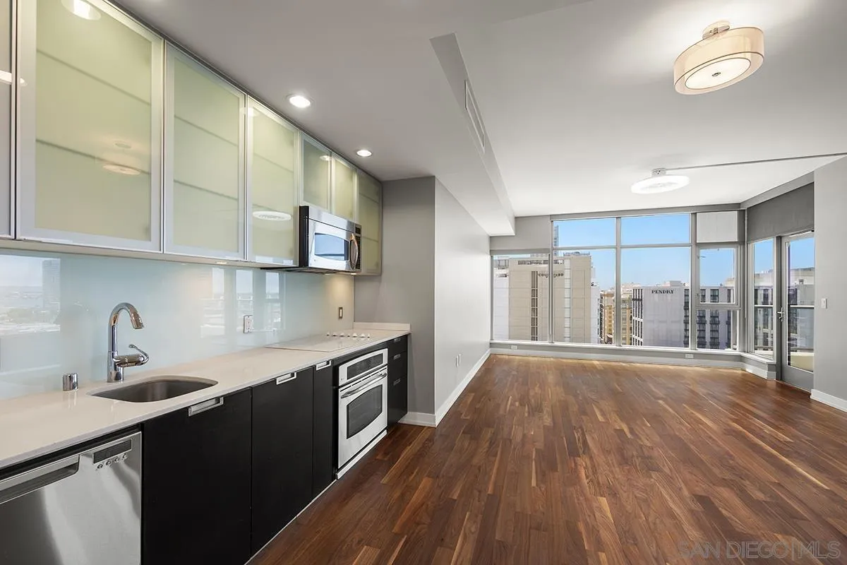 Photo #5: 250035165 Listing 