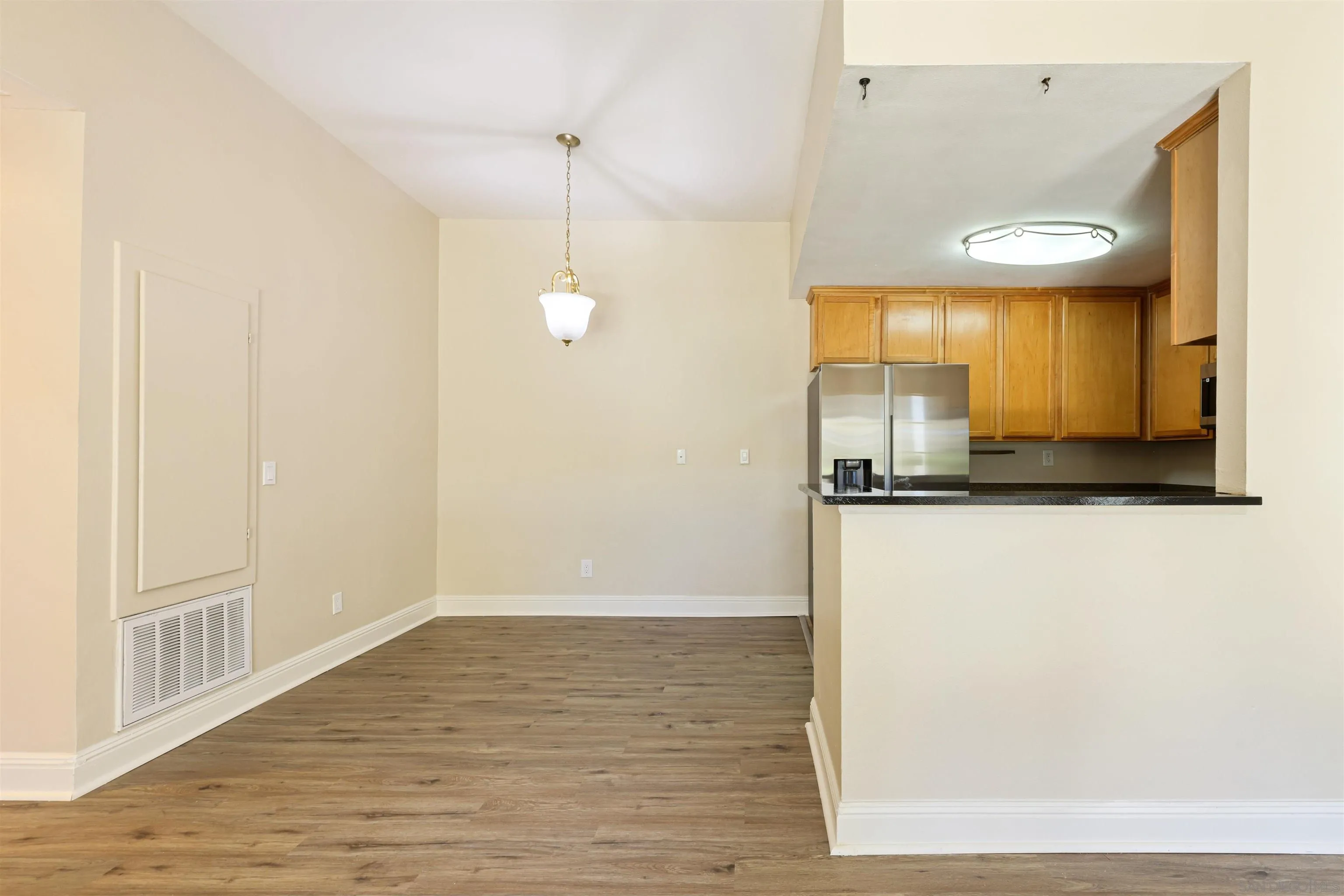 Photo #19: 250035174 Listing: Photo #19