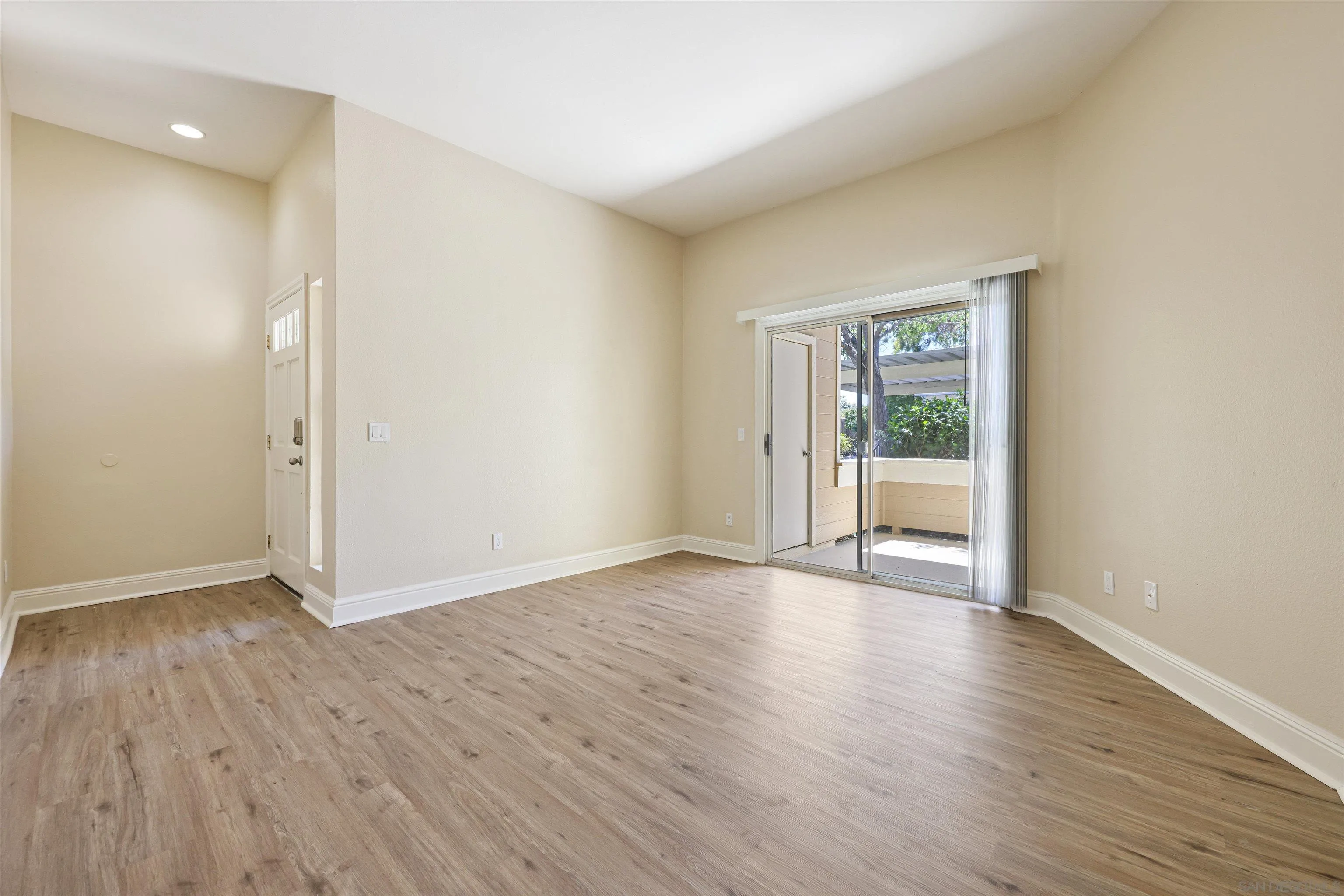 Photo #12: 250035174 Listing: Photo #12