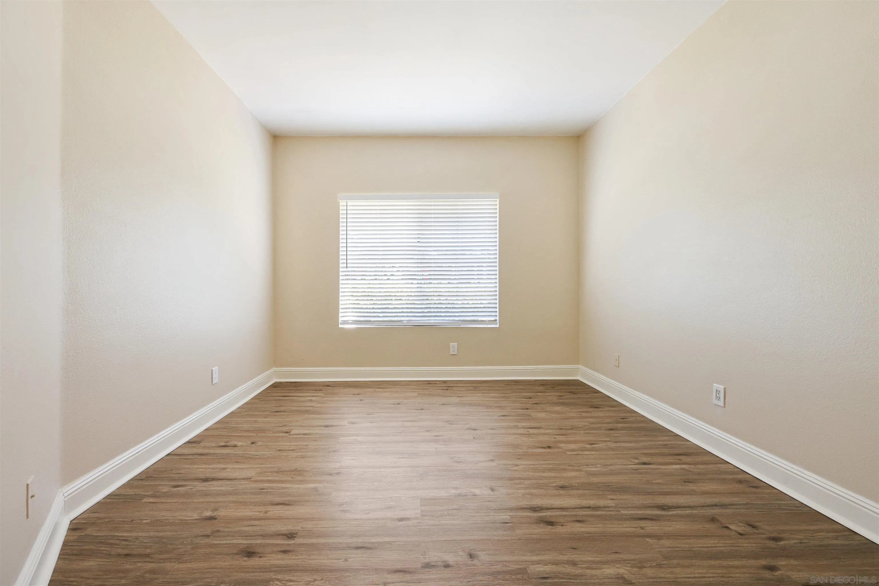 Photo #22: 250035174 Listing: Photo #22