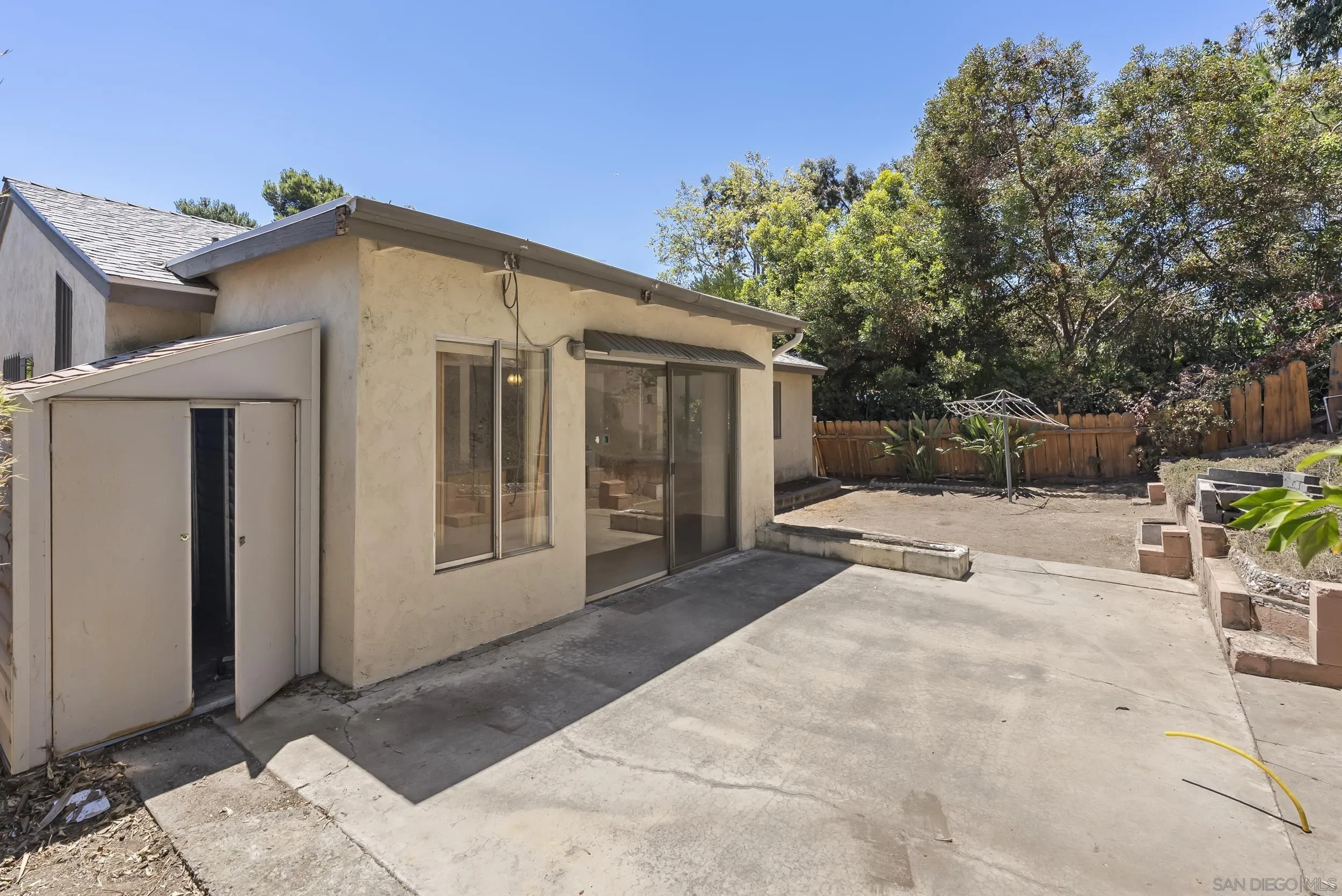 https://cdn.realtyfeed.com/cdn/127/250035175/252dc8673920fe50230284f8025e843c.webp