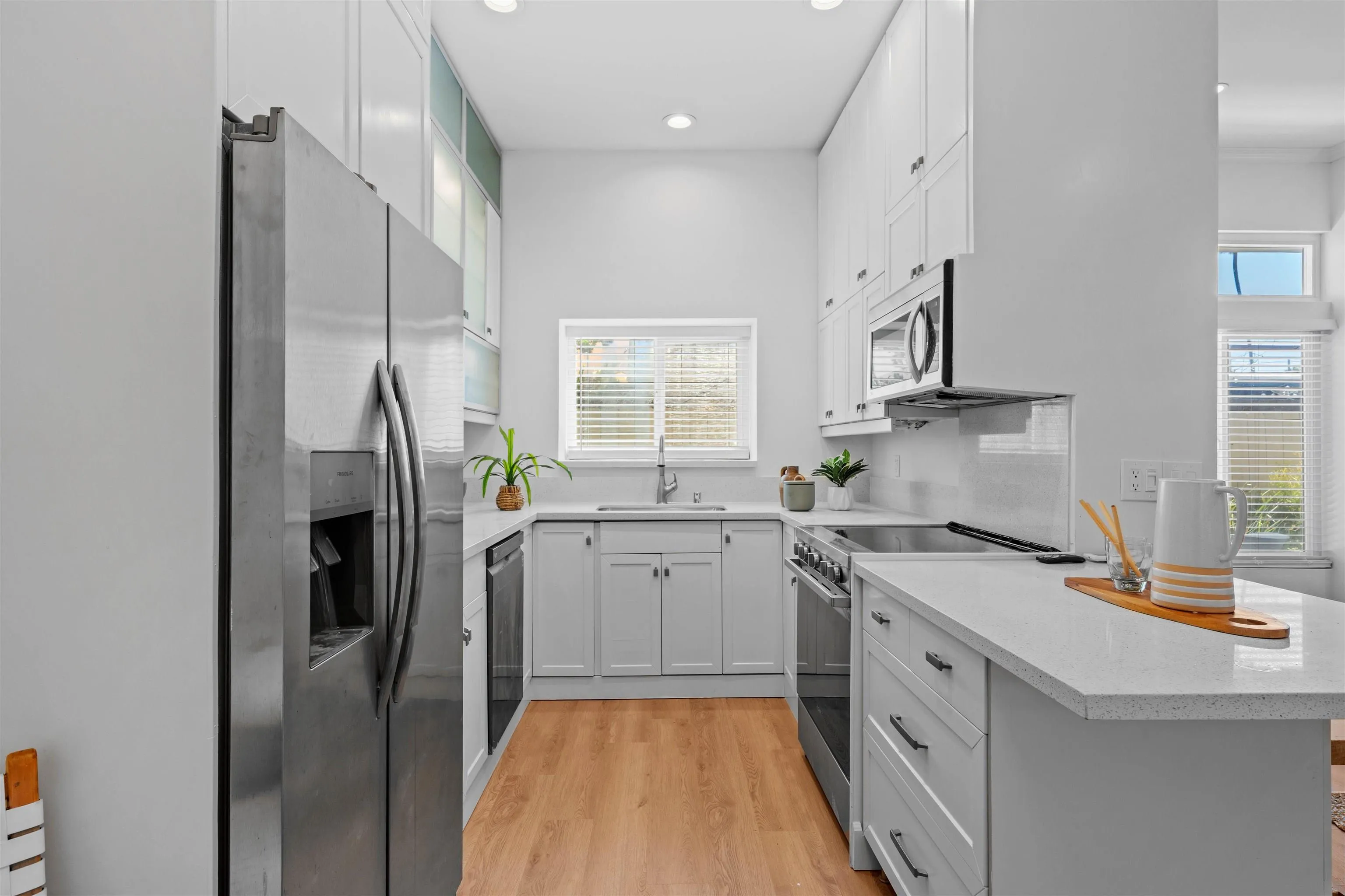 Photo #5: 250035176 Listing 