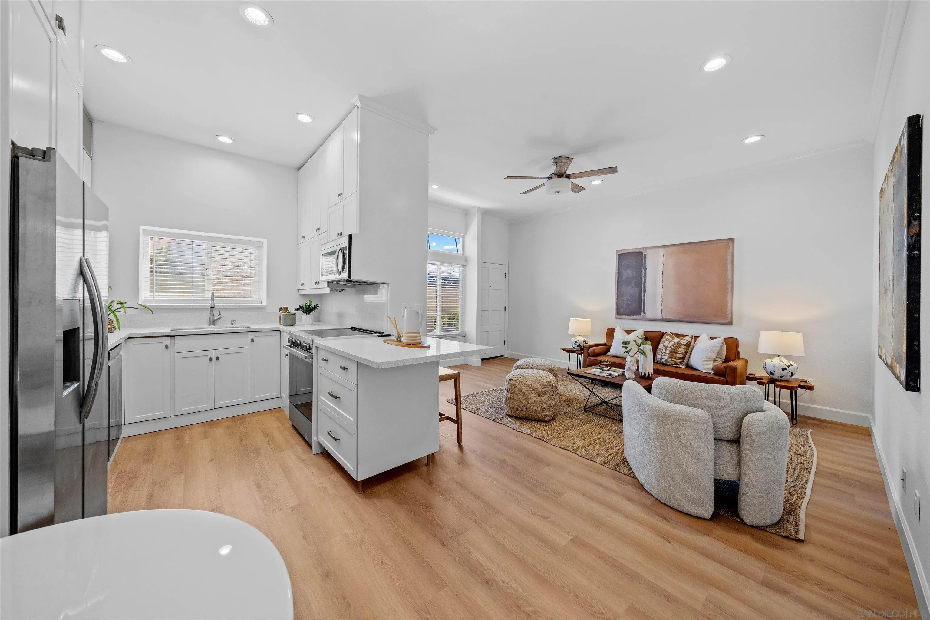 Photo #3: 250035176 Listing 
