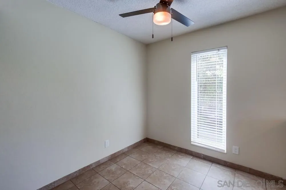 Photo #14: 250035177 Listing: Photo #14
