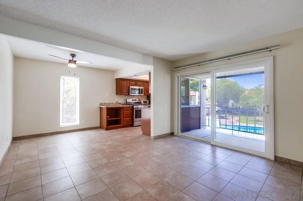 Photo #11: 250035177 Listing: Photo #11