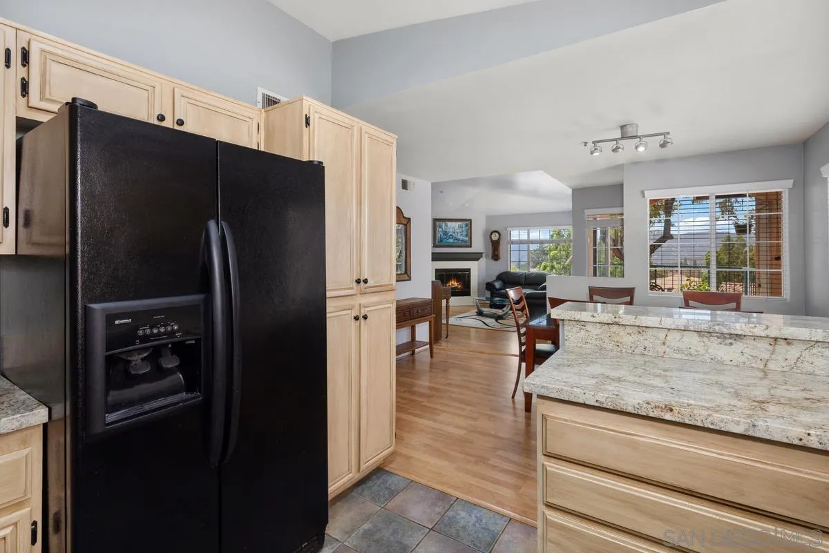 Photo #14: 250035180 Listing: Photo #14