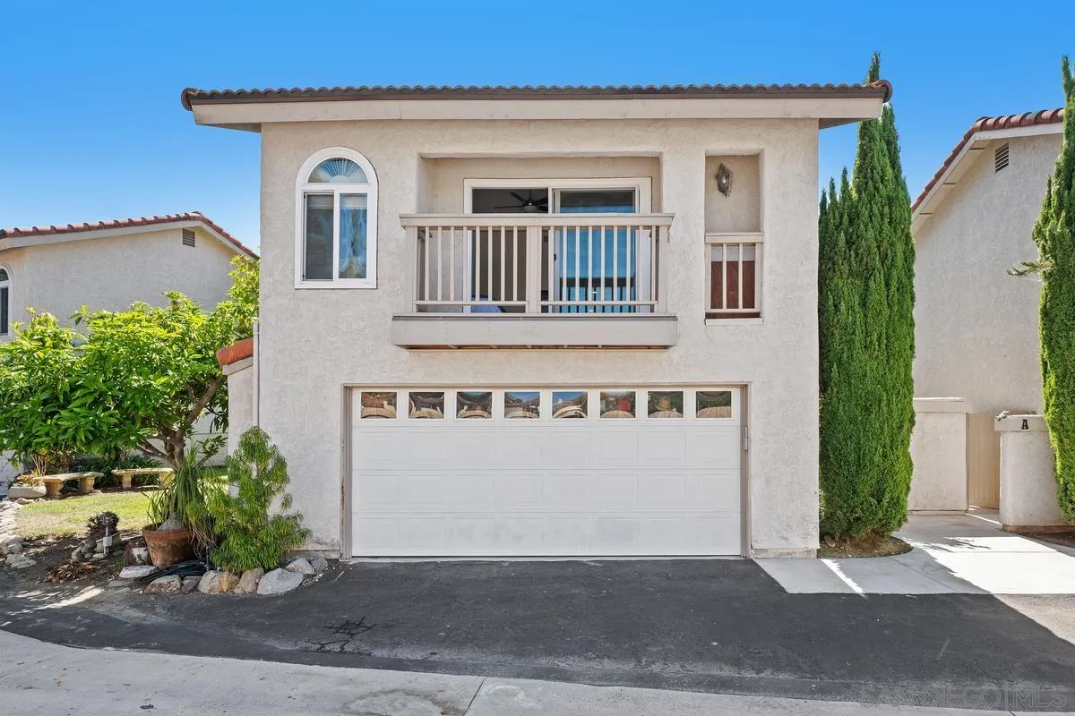More Details about MLS # 250035181 : 2843 UNICORNIO STREET UNIT B