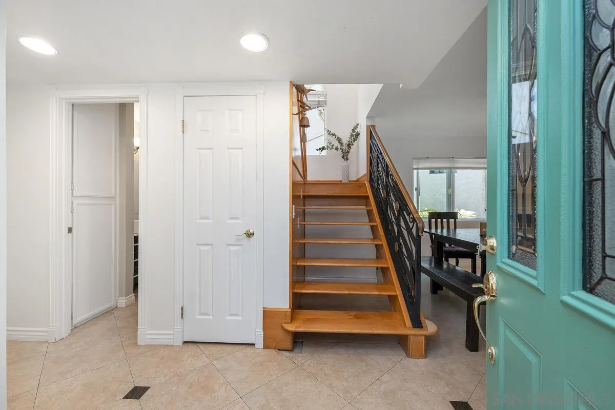 Photo #5: 250035181 Listing 