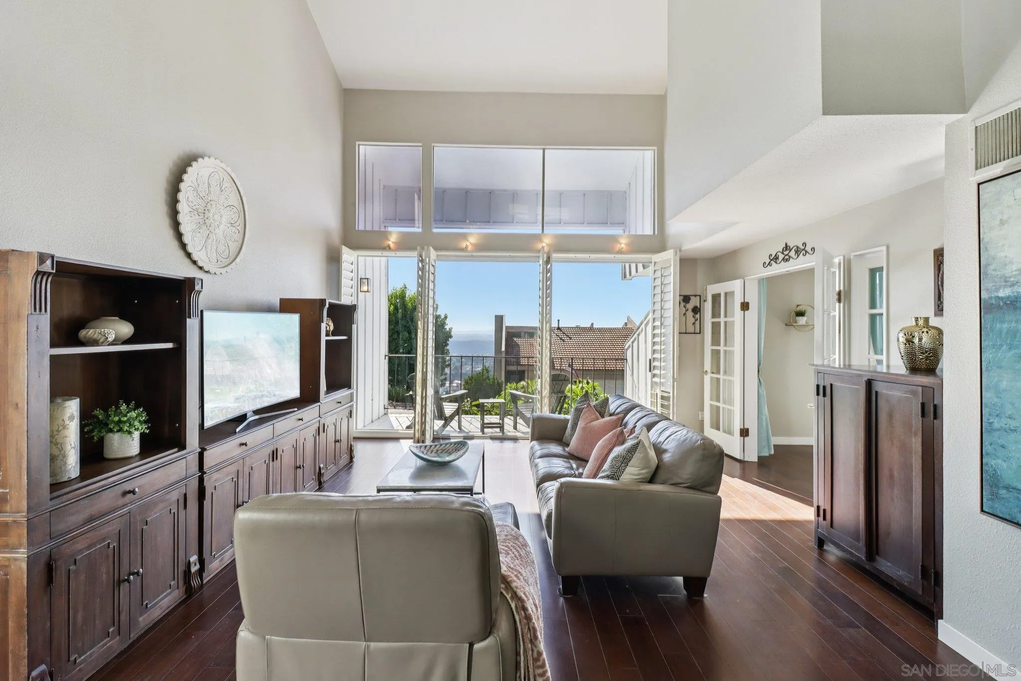 Photo #2: 250035184 Listing 