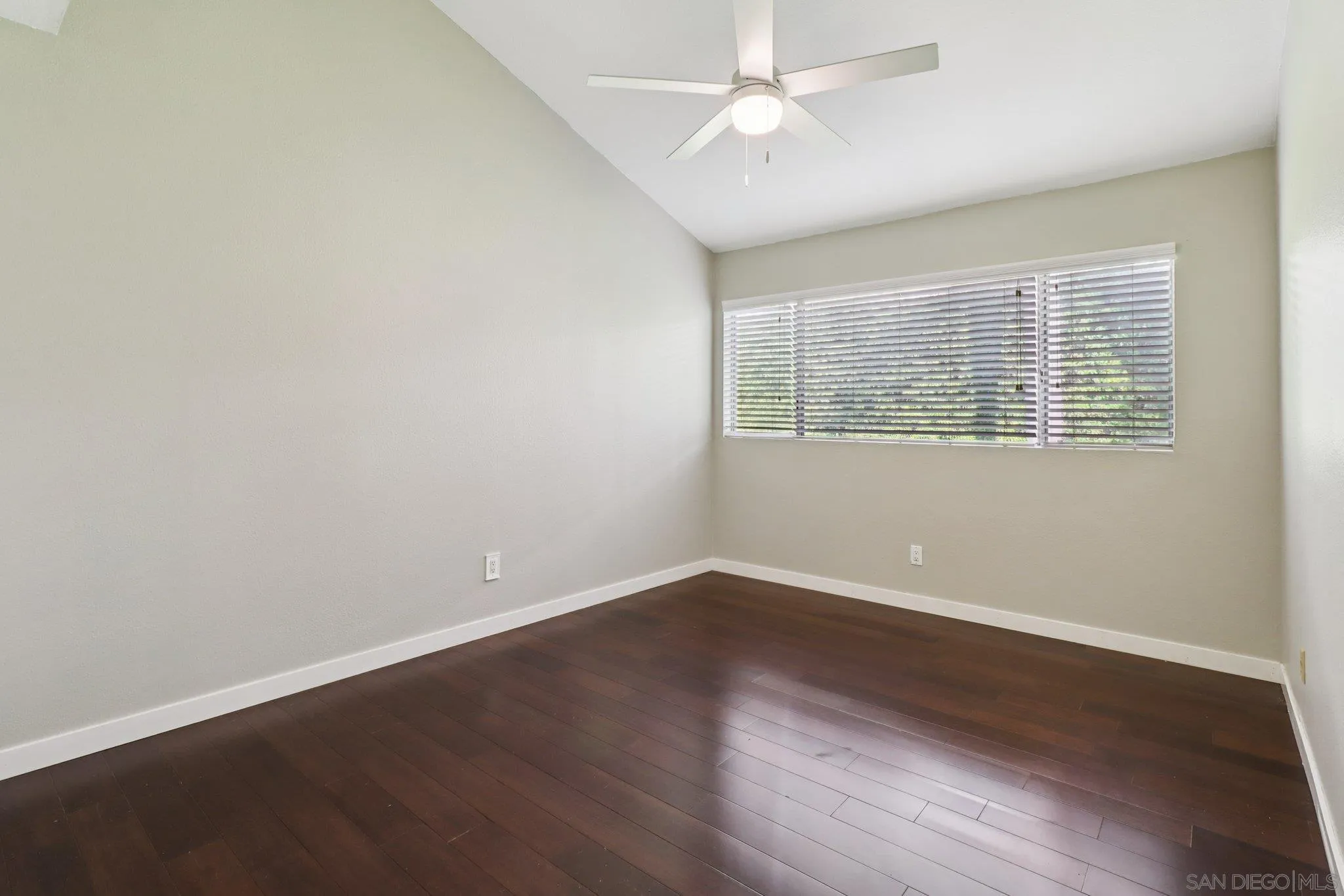 Photo #32: 250035184 Listing: Photo #32