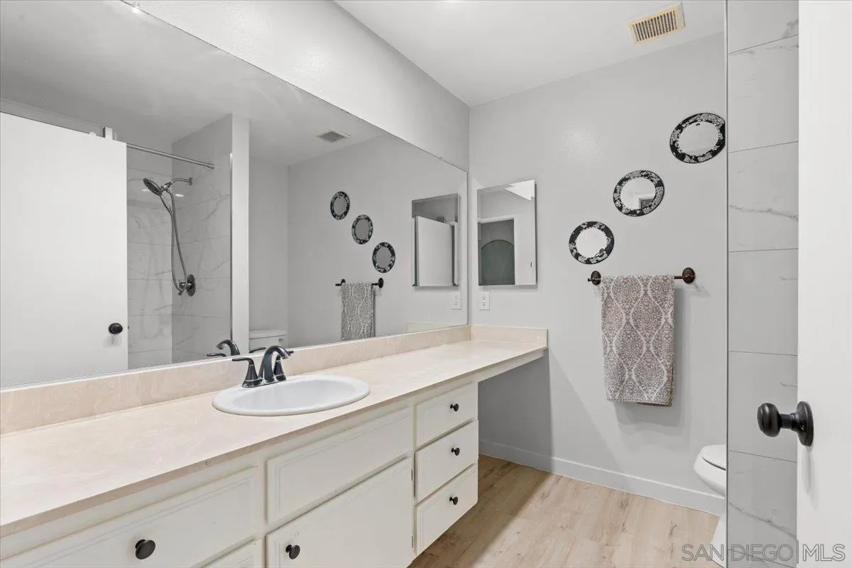 Photo #16: 250035186 Listing: Photo #16