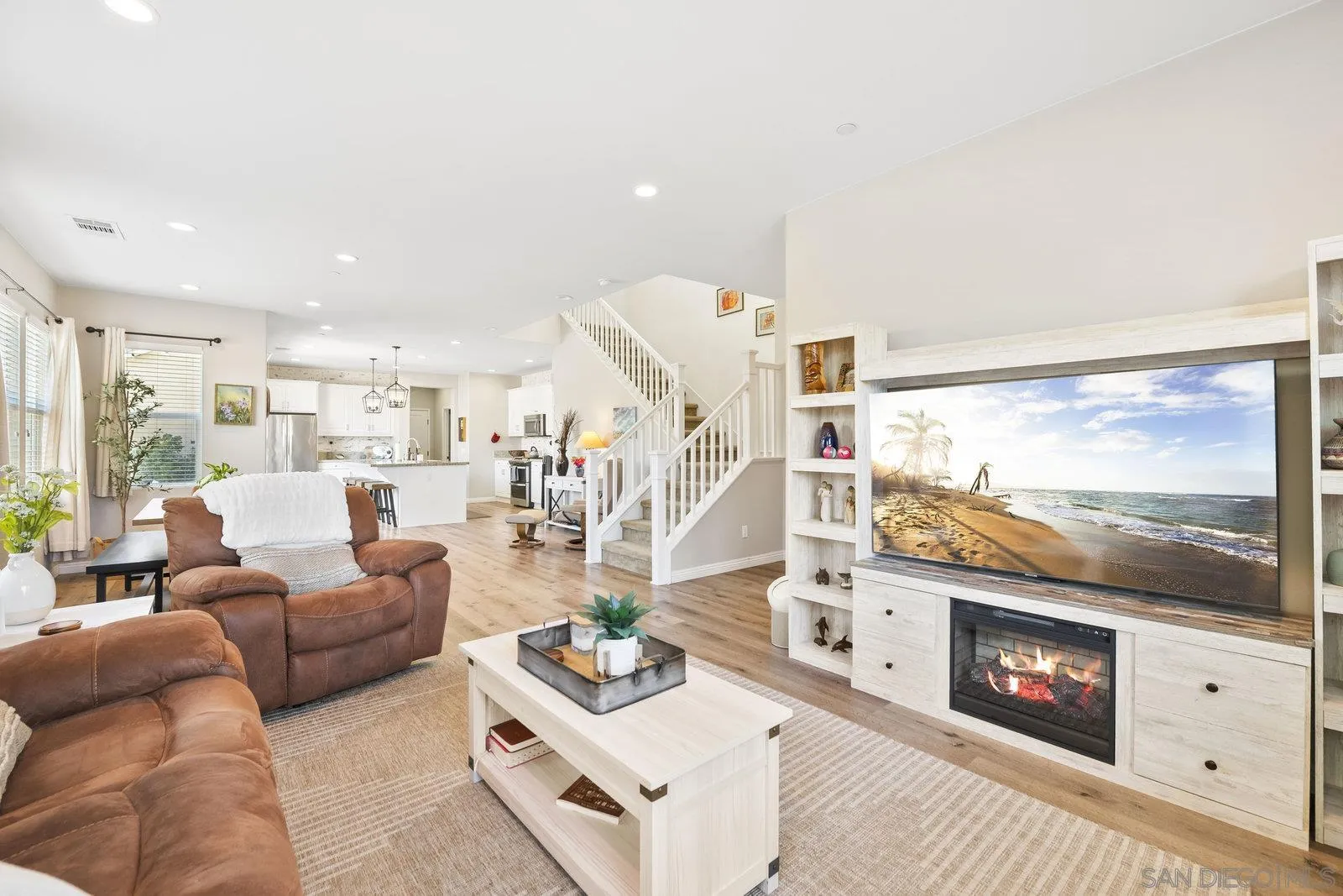 https://cdn.realtyfeed.com/cdn/127/250035193/265398be3e35c2cd9d55b6e4dae1944c.webp