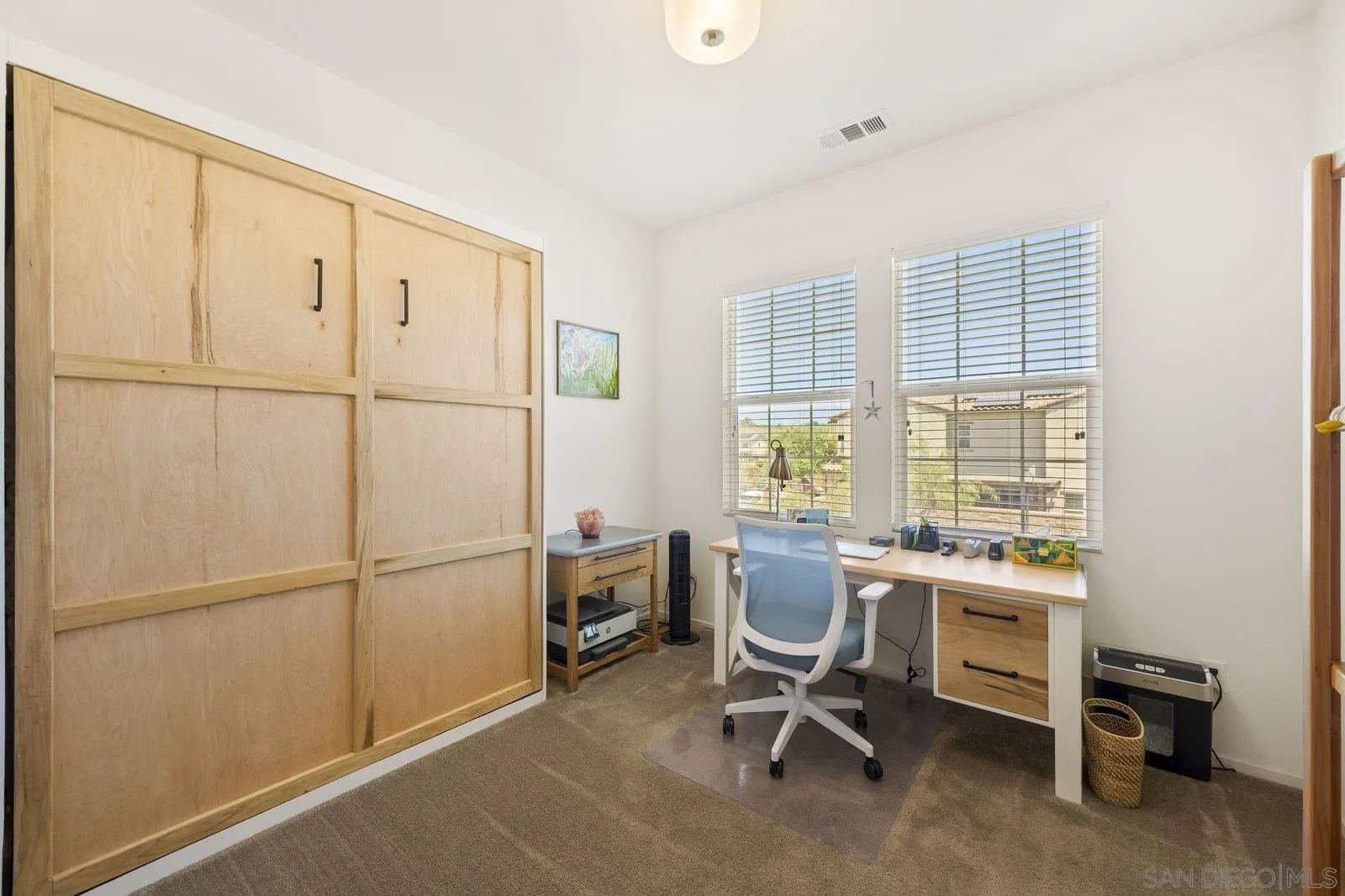 https://cdn.realtyfeed.com/cdn/127/250035193/579d9bde6218a3cb2847443999e38792.webp