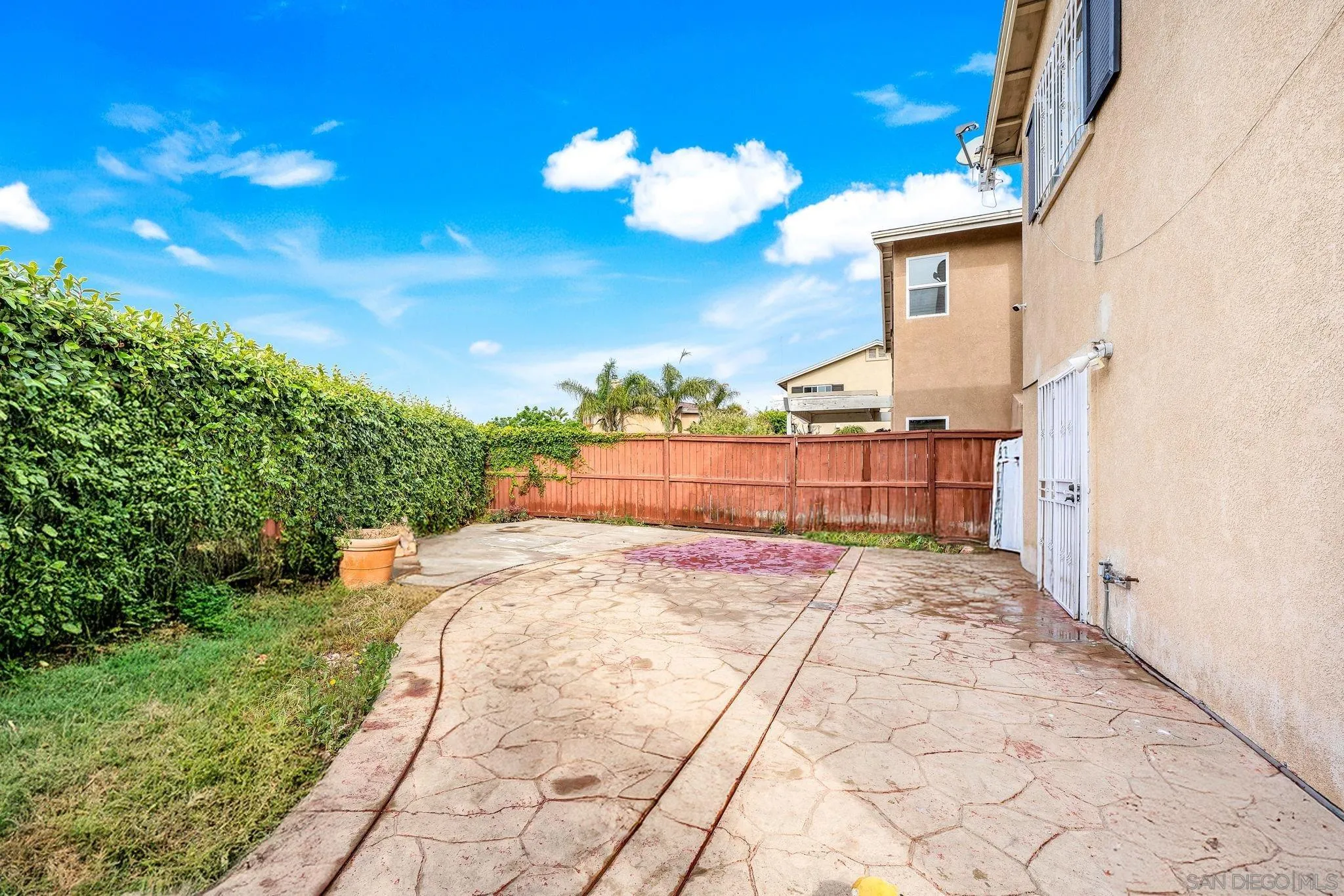 https://cdn.realtyfeed.com/cdn/127/250035195/58cb675a50b0af19a096493653d85c8a.webp