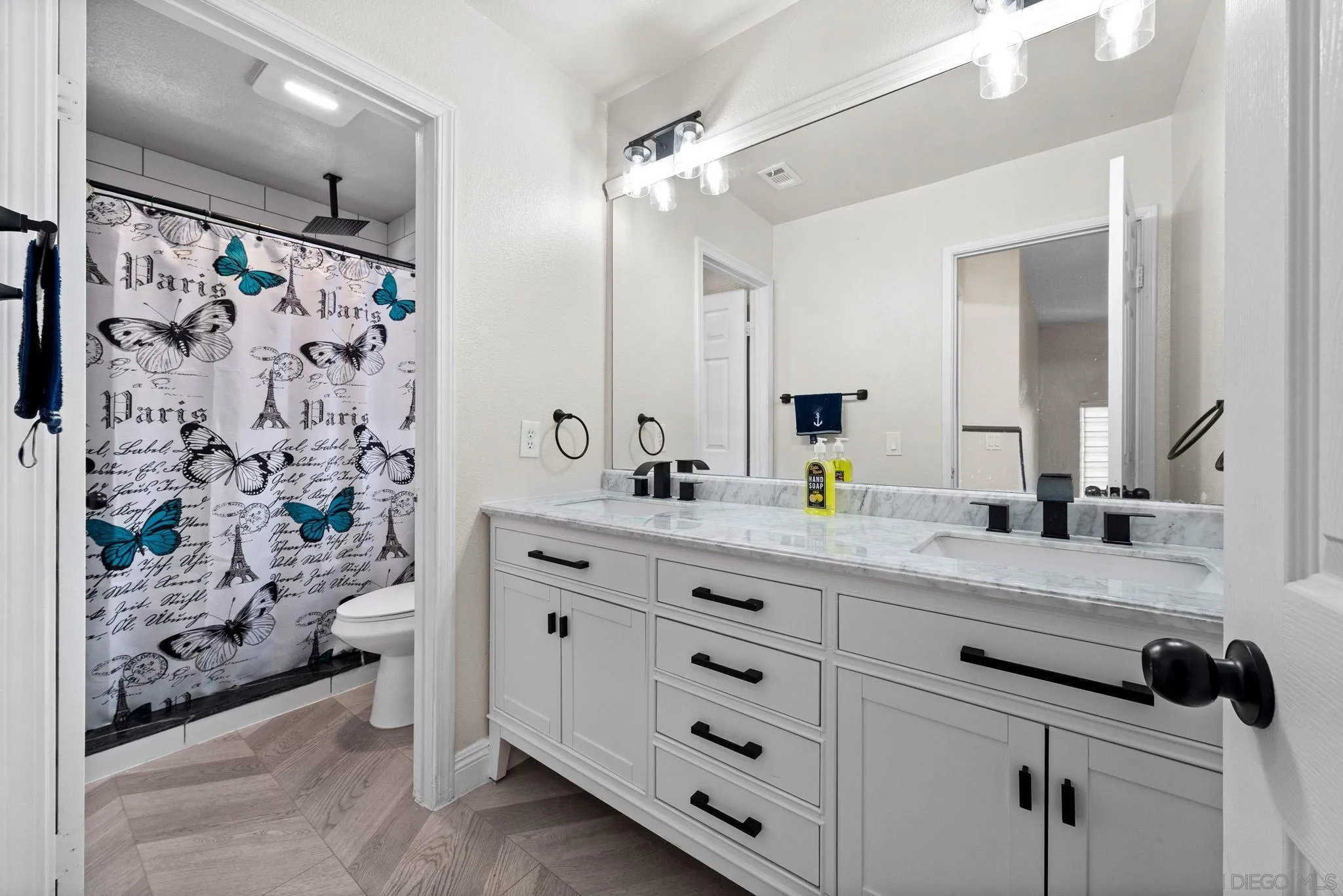 https://cdn.realtyfeed.com/cdn/127/250035195/e87b2bbbfdcf0c32bfce1b435feb6123.webp