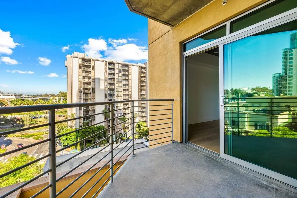 Photo #2: 250035196 Listing 