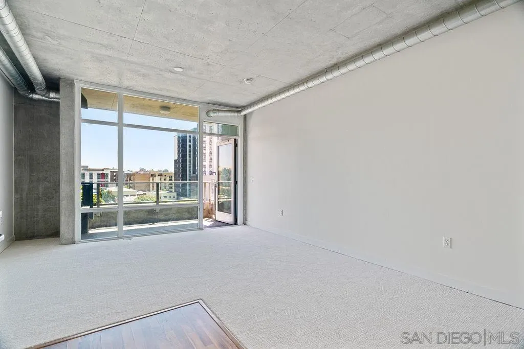 https://cdn.realtyfeed.com/cdn/127/250035198/32c2e275a9c354d40a6691ea72f3e515.webp