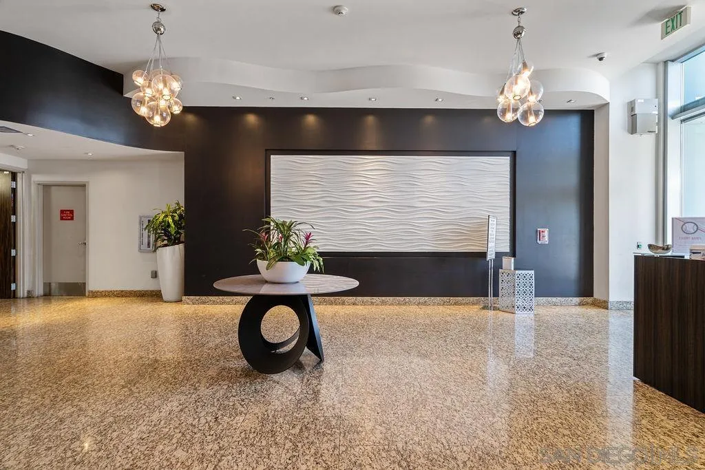https://cdn.realtyfeed.com/cdn/127/250035198/717c3152716658e2b286c6a9459c724e.webp