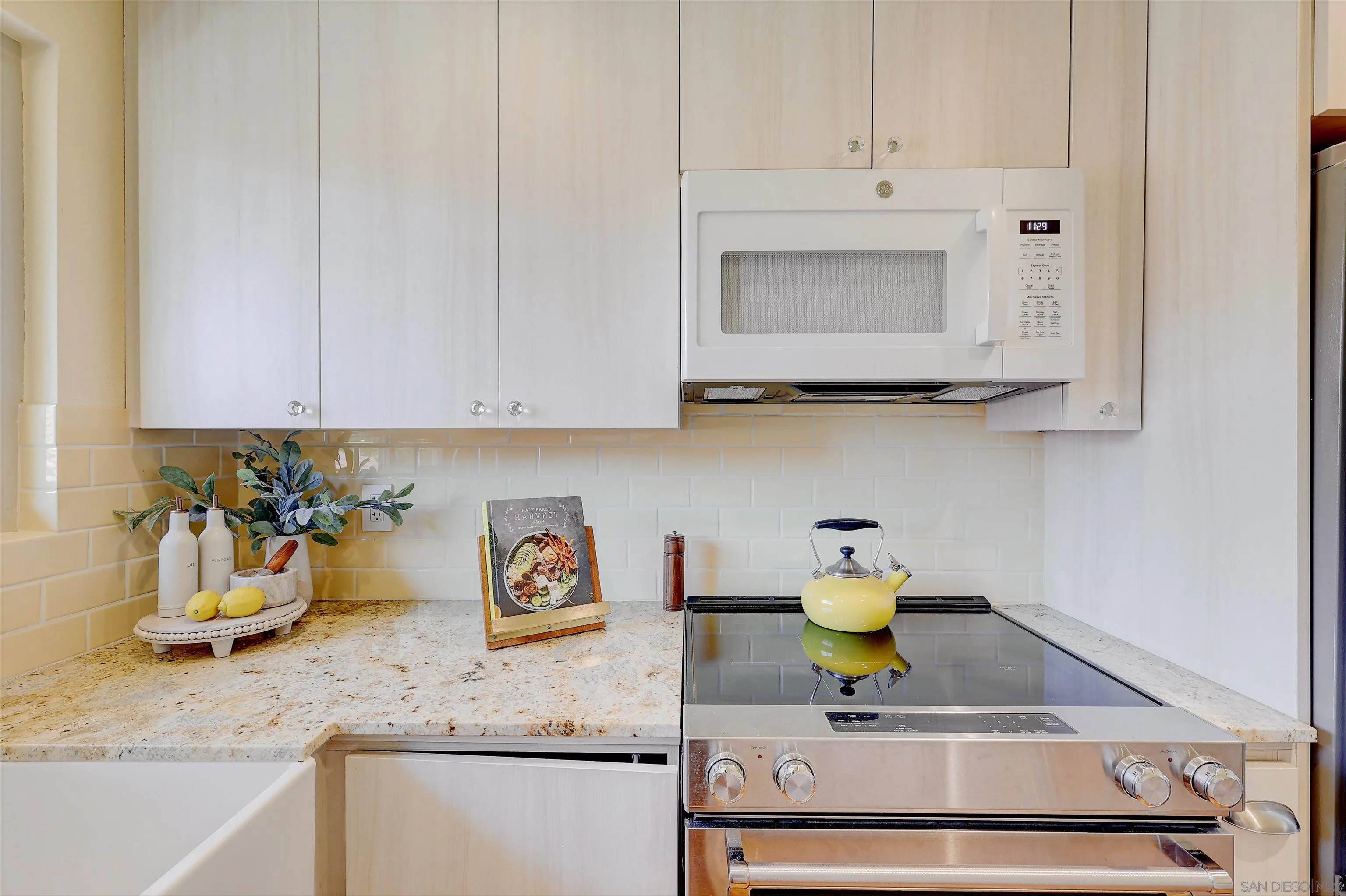 Photo #12: 250035200 Listing: Photo #12