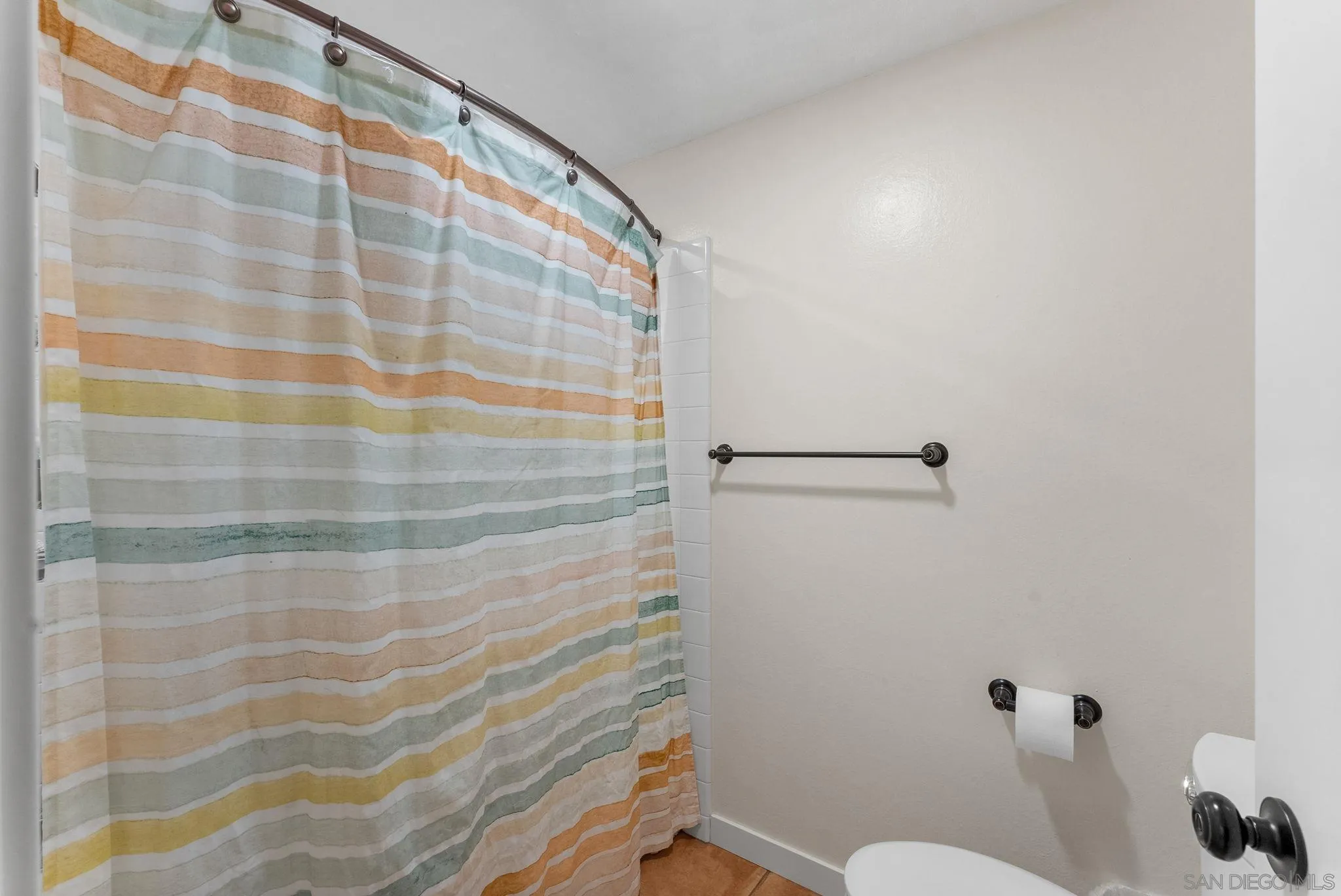 Photo #23: 250035207 Listing: Photo #23