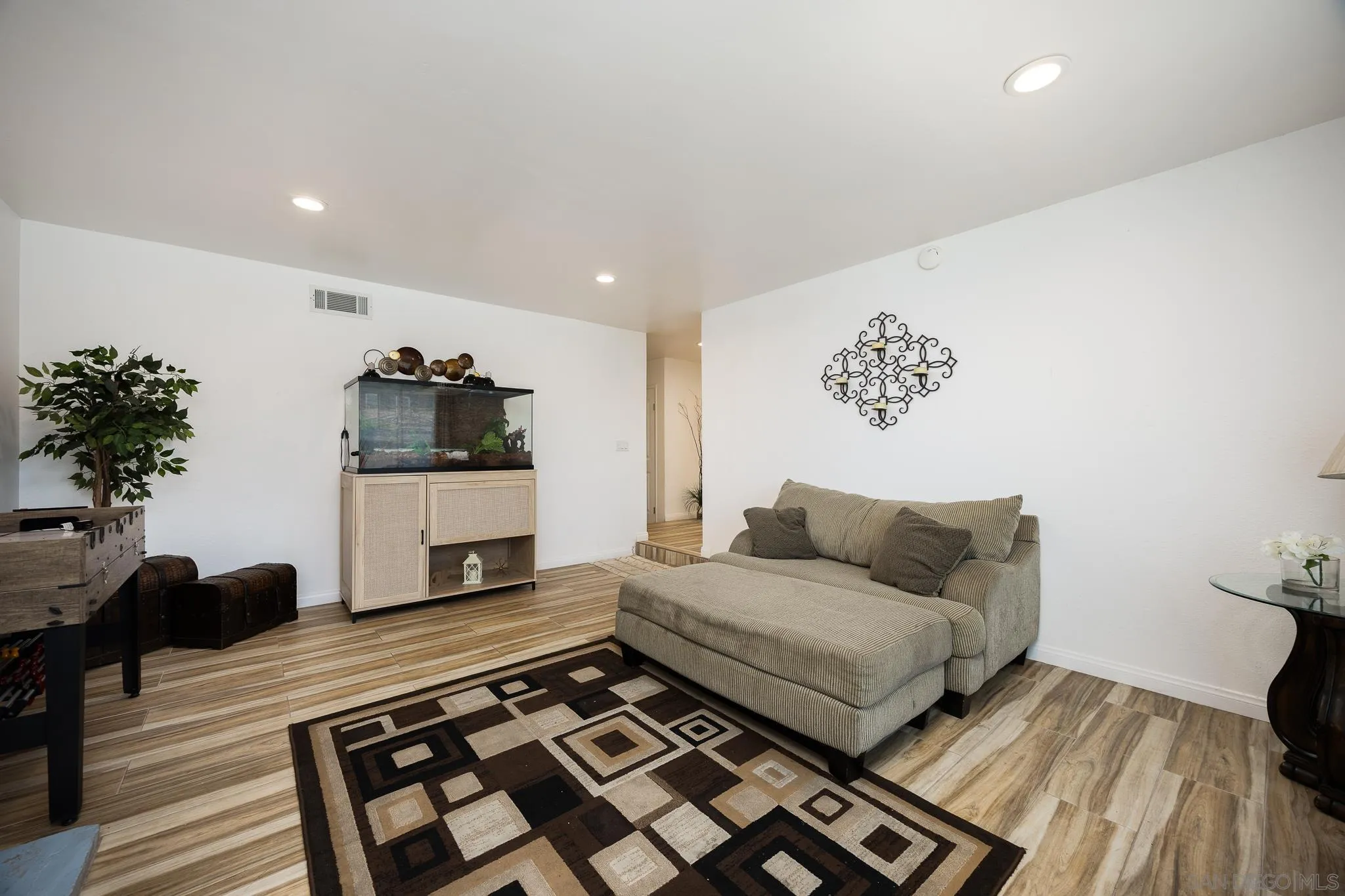 https://cdn.realtyfeed.com/cdn/127/250035208/05660eb6b77f89735ff0812b5931af00.webp