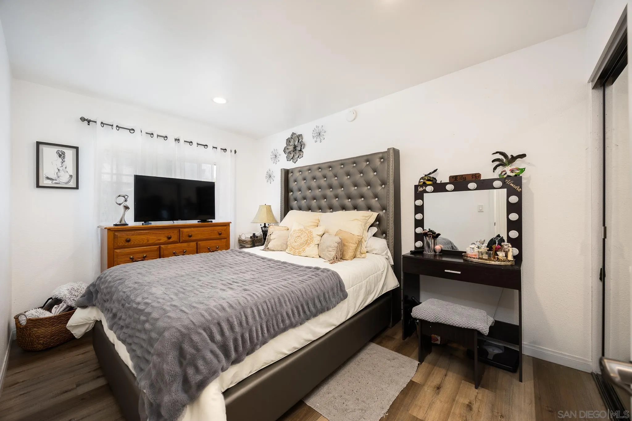 https://cdn.realtyfeed.com/cdn/127/250035208/401df7c092f57f6f8cd250399396fbb8.webp