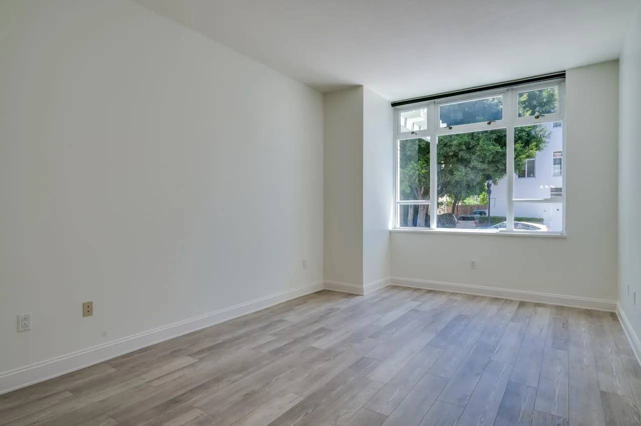 Photo #18: 250035216 Listing: Photo #18