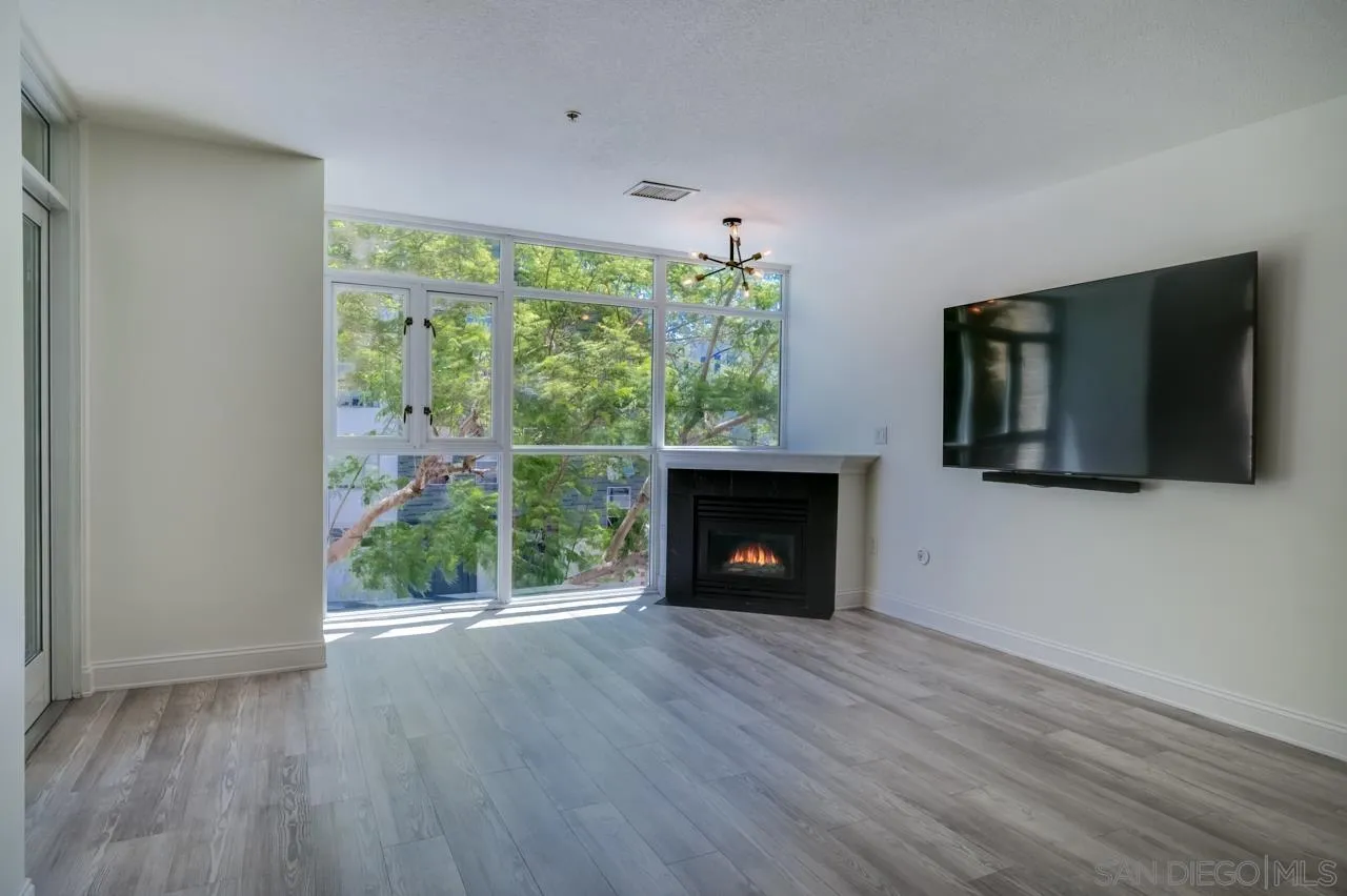 Photo #4: 250035216 Listing 