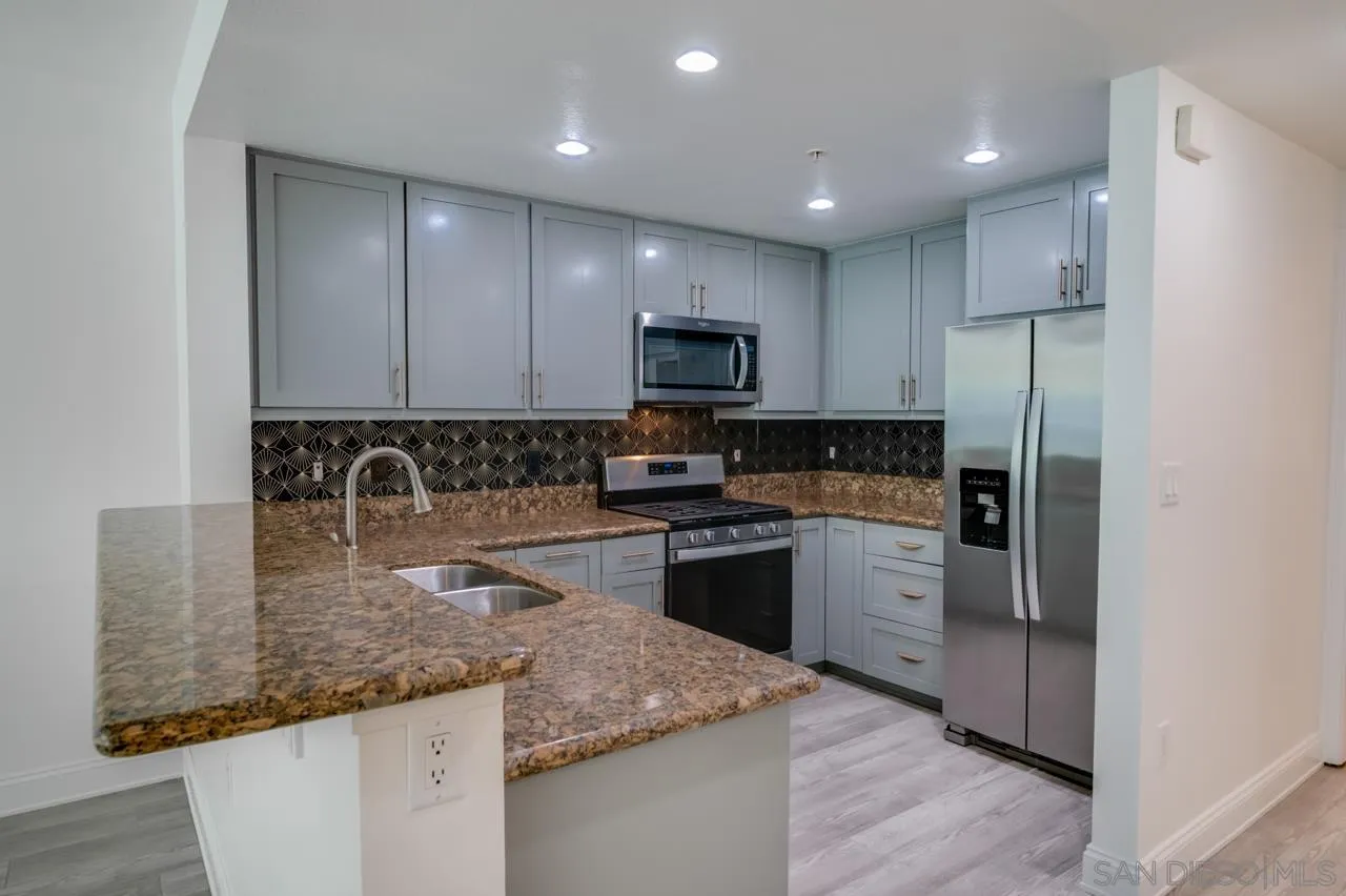 Photo #10: 250035216 Listing: Photo #10