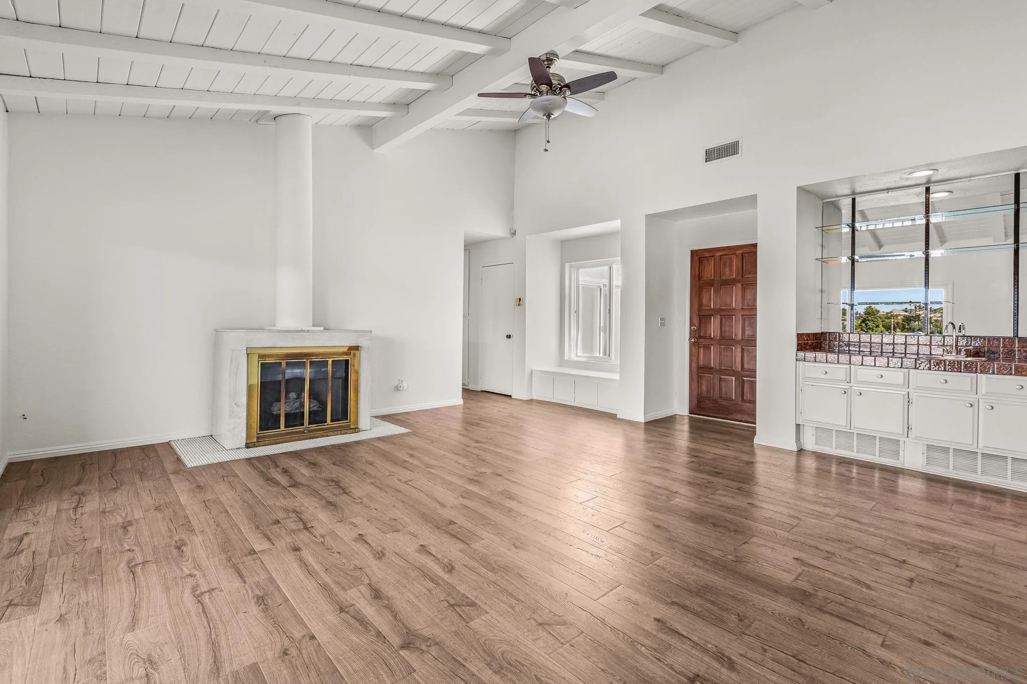 Photo #6: 250035217 Listing 