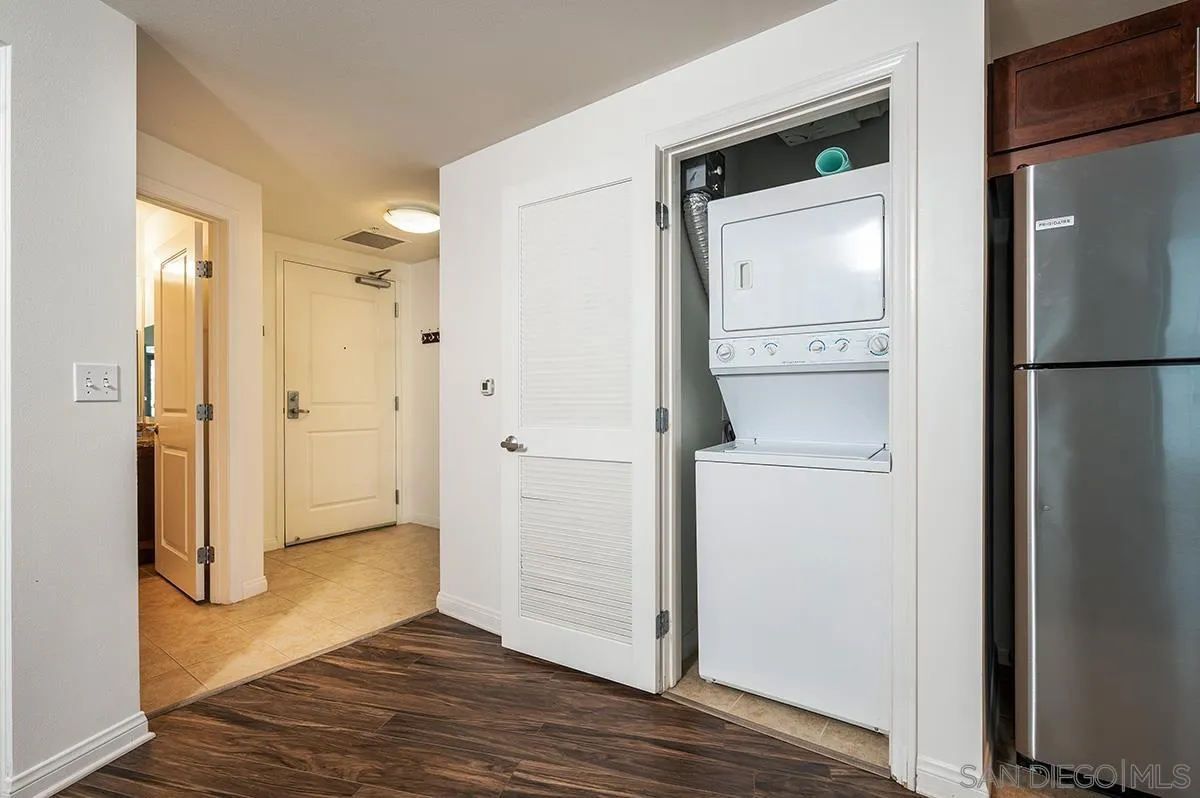Photo #10: 250035219 Listing: Photo #10