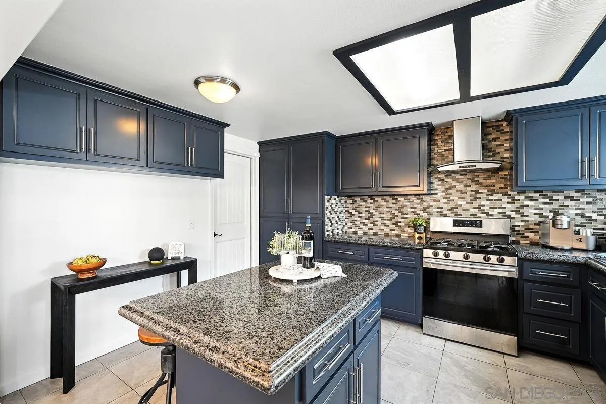 https://cdn.realtyfeed.com/cdn/127/250035222/9de71842639d8ee1aa1f641d9af6e636.webp