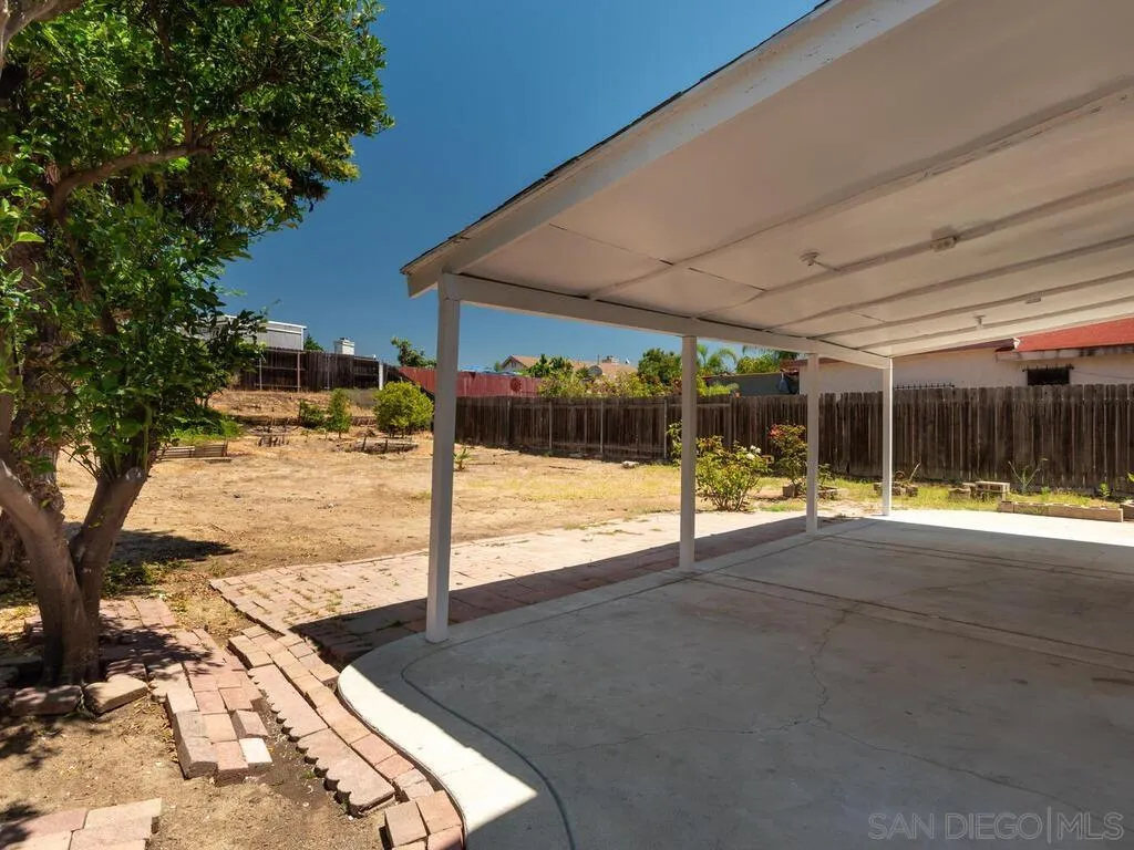 https://cdn.realtyfeed.com/cdn/127/250035223/dd0ecce6e69364b236d9a6c877e33690.webp